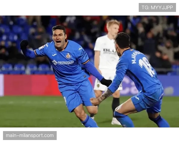 巴伦西亚三月场均传中数28.7次，边路进攻比重明显增加